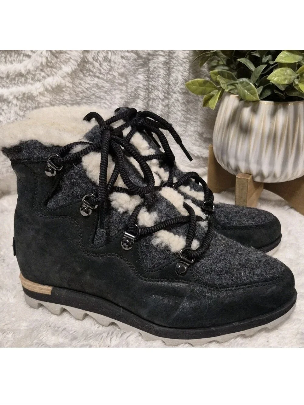 Sorel these sneakchic